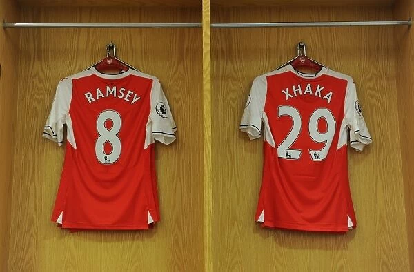 Arsenal Changing Room: Ramsey and Xhaka Jerseys Ready for Arsenal v Everton Clash (2016-17)