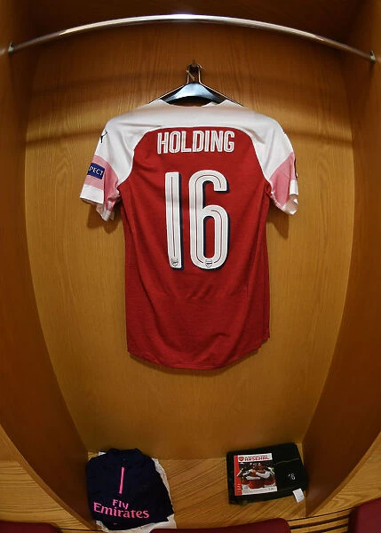 Arsenal Changing Room: Rob Holding's Jersey Awaits before Arsenal vs Sporting CP, UEFA Europa League