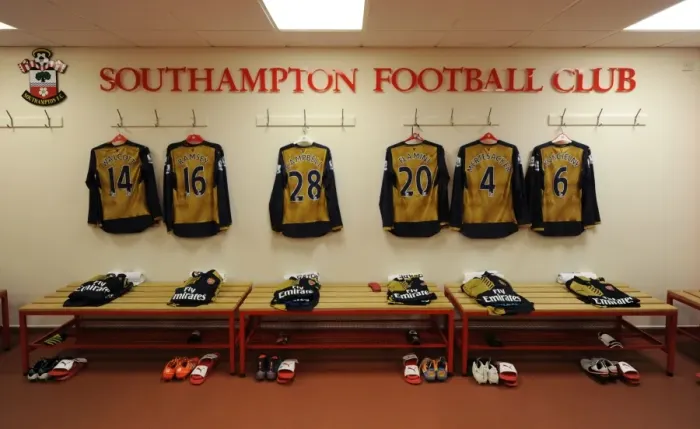 Framed Print : Arsenal Changing Room Before Southampton Clash - Premier League 2015-16