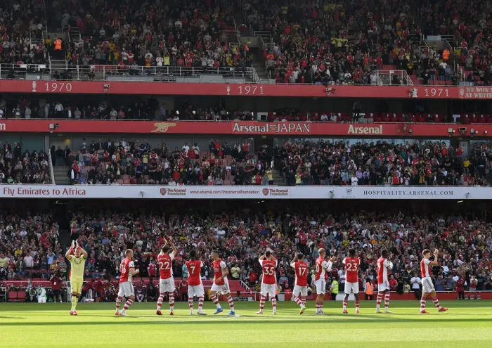Framed Print : Arsenal and Chelsea Clash: Premier League Showdown at Emirates Stadium