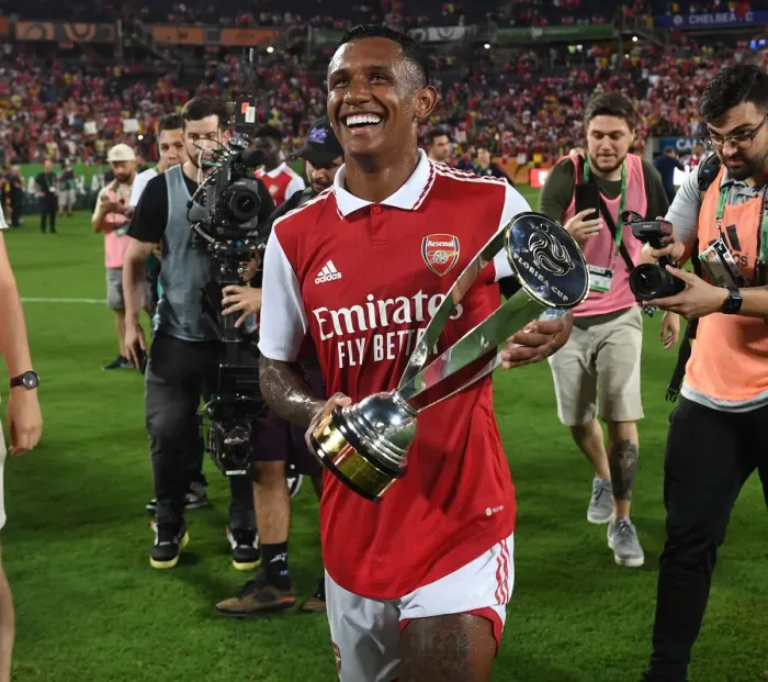 Framed Print : Arsenal Claims Victory in Florida Cup: Marquinhos Lifts the Trophy After Arsenal's Win Against Chelsea