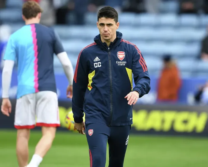 Framed Print : Arsenal Coach Carlos Cuesta Ahead of Leicester City Showdown - Premier League 2022-23 Framed Print : Arsenal Coach Carlos Cuesta Ahead of Leicester City Showdown - Premier League 2022-23