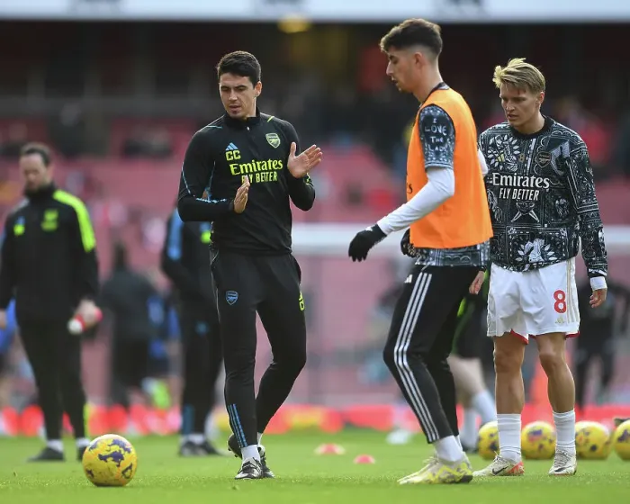 Framed Print : Arsenal Coach Carlos Cuesta Before Arsenal v Brighton & Hove Albion, Premier League 2023-24