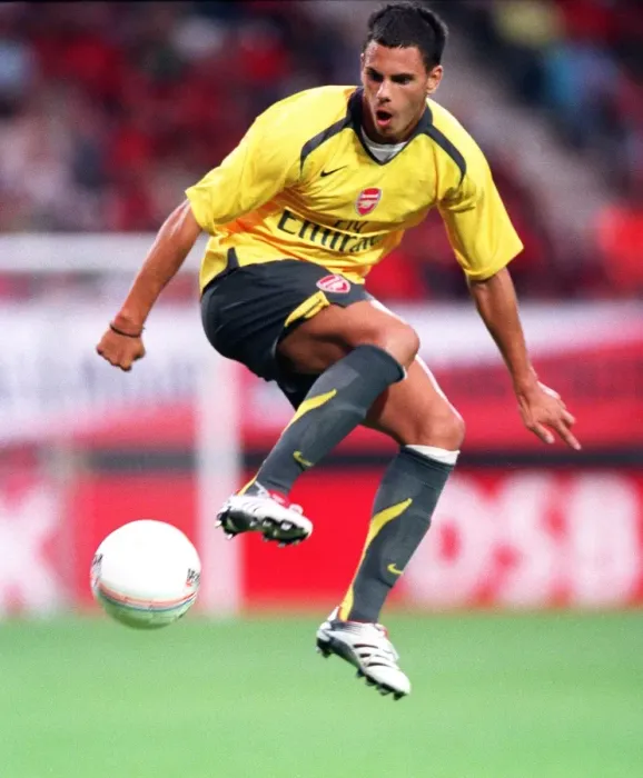 Framed Print : Arsenal Crush AZ Alkmaar 3-0 in Pre-Season Friendly (2006) Framed Print : Arsenal Crush AZ Alkmaar 3-0 in Pre-Season Friendly (2006)