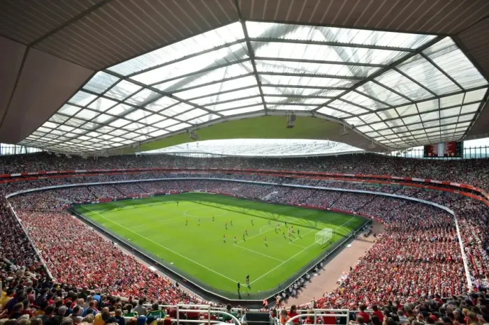 Framed Print : Arsenal Crushes Southampton 6-1 in Premier League: Emirates Showdown