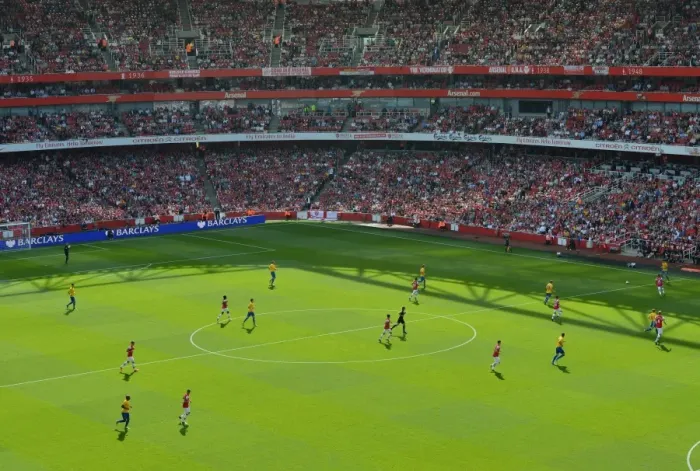 Framed Print : Arsenal Crushes Southampton 6-1 in Premier League Thriller at Emirates Stadium