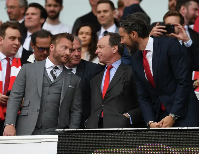 Framed Print : Arsenal Directors Meet LA Rams Coach Sean McVay Before Arsenal vs Brighton Match, 2022-23