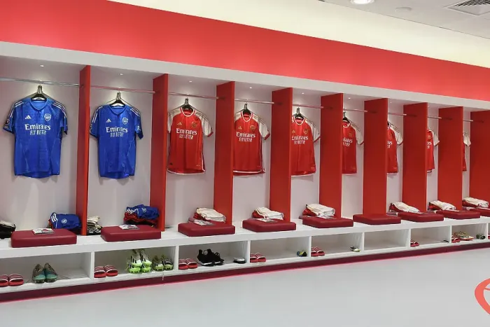 Framed Print : Arsenal Dressing Room: Pre-Match Focus vs Manchester United (2023-24)