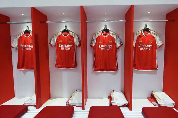 Framed Print : Arsenal Dressing Room: Pre-Match Preparation vs. Wolverhampton Wanderers (2022-23)