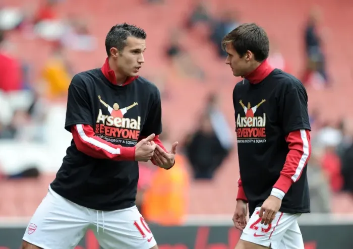 Framed Print : Arsenal Duo: Robin van Persie and Carl Jenkinson Warm Up Ahead of Arsenal's 2:1 Victory over Sunderland in the Premier League Framed Print : Arsenal Duo: Robin van Persie and Carl Jenkinson Warm Up Ahead of Arsenal's 2:1 Victory over Sunderland in the Premier League