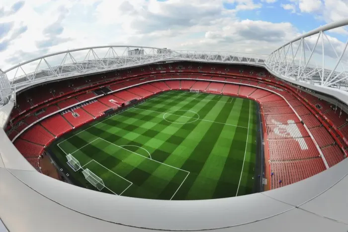 Framed Print : Arsenal at Emirates Stadium: Arsenal vs Wigan Athletic, Premier League (2011-2012)