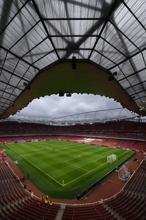 Framed Print : Arsenal at Emirates Stadium: Pre-Match Scene vs Crystal Palace, Premier League 2021-22