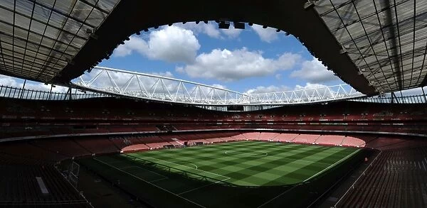 Arsenal at Emirates Stadium: Premier League Clash Against Crystal Palace, 2015-16
