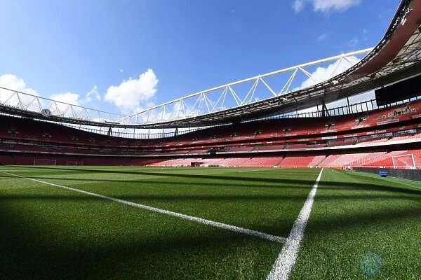 Arsenal at Emirates Stadium: Premier League Showdown against AFC Bournemouth (2017-18)