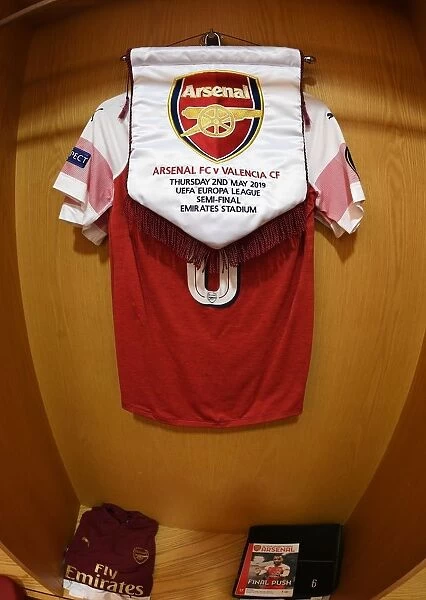 Arsenal Europa League Semi-Final: Match Pennant in Changing Room before Arsenal vs Valencia (2018-19)