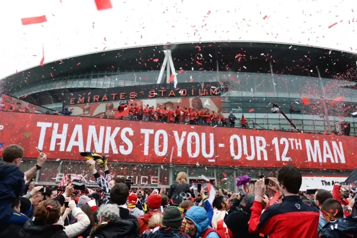 Framed Print : Arsenal FA Cup Triumph: 2014-15 Victory Parade