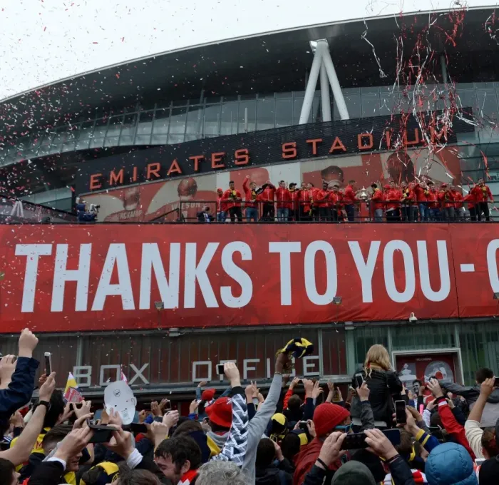 Framed Print : Arsenal FA Cup Triumph: 2014-15 Victory Parade Framed Print : Arsenal FA Cup Triumph: 2014-15 Victory Parade