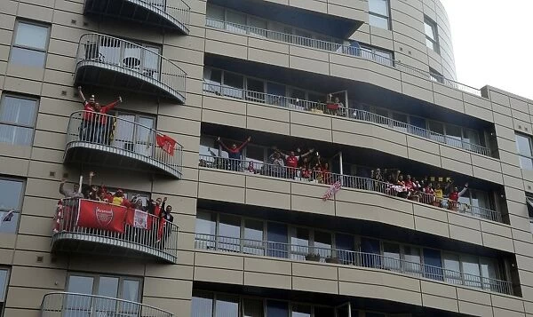 Arsenal FA Cup Victory: A Triumphant Parade with Fans in London (2014-15)
