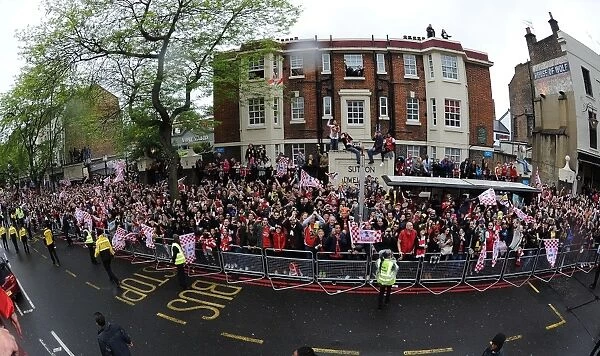 Arsenal FA Cup Victory: Unforgettable Parade with Fans in London, 2015
