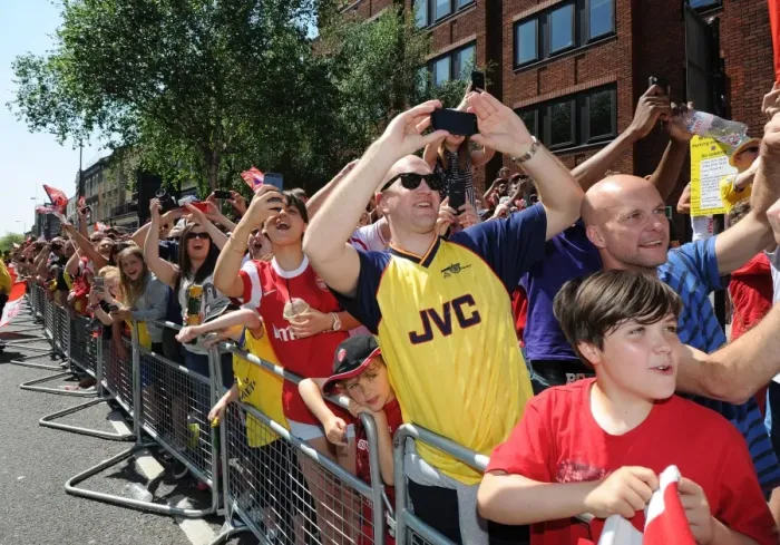 Framed Print : Arsenal FA Cup Victory: Uniting Islington with the Champions - Arsenal Trophy Parade (2014)