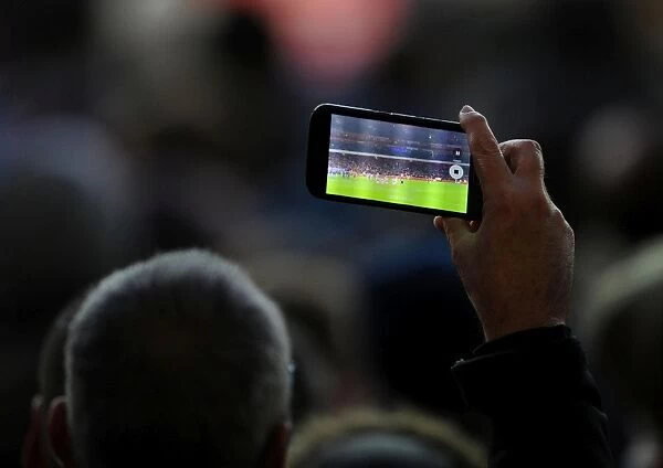 Arsenal Fan Captures Emirates Stadium Before Arsenal vs Crystal Palace (2016-17)