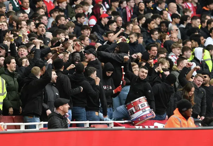 Framed Print : Arsenal Fans in Action: Arsenal FC vs Crystal Palace, Premier League 2022-23