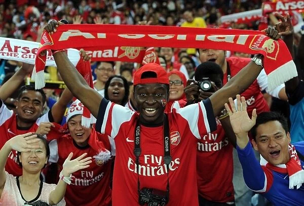 Arsenal Fans in Action: Malaysia XI vs Arsenal (2012-13)
