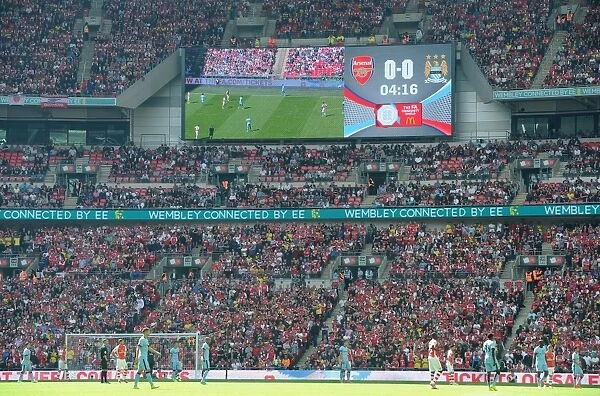 Arsenal fans. Arsenal 3: 0 Manchester City. FA Community Shield. Wembley Stadium, 10  /  8  /  14