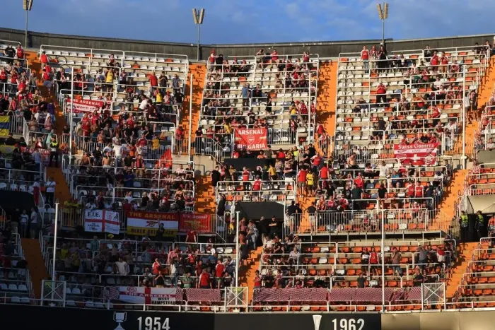 Framed Print : Arsenal Fans Await Semi-Final Showdown at Valencia's Estadio Mestalla