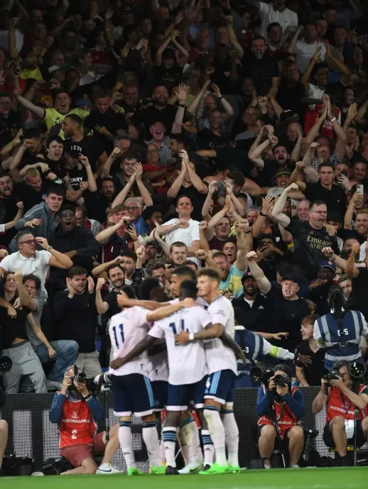 Framed Print : Arsenal Fans Celebrate Second Goal Against Crystal Palace in 2022-23 Premier League Framed Print : Arsenal Fans Celebrate Second Goal Against Crystal Palace in 2022-23 Premier League