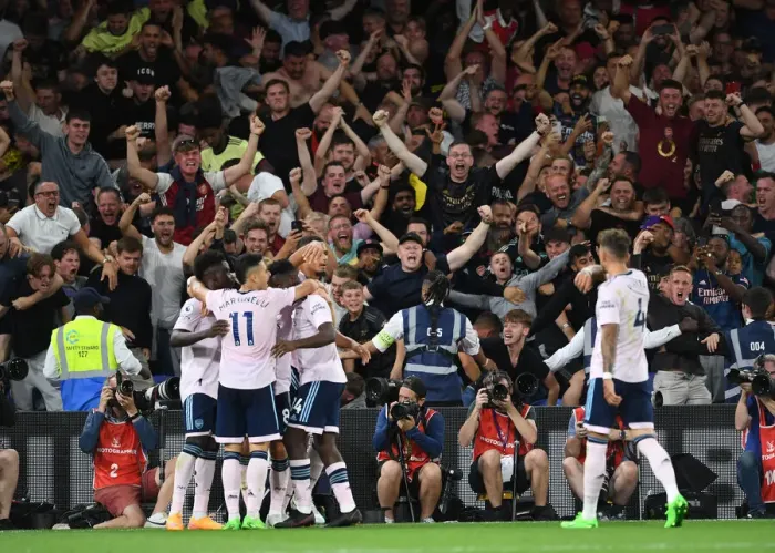 Framed Print : Arsenal Fans Celebrate Second Goal vs Crystal Palace in 2022-23 Premier League