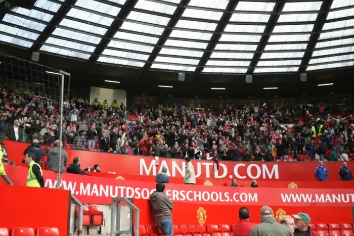 Framed Print : Arsenal Fans Epic 25-Minute Stand: Unyielding Singing After Manchester United Victory, Barclays Premier League, Old Trafford, 13 / 4 / 2008 Framed Print : Arsenal Fans Epic 25-Minute Stand: Unyielding Singing After Manchester United Victory, Barclays Premier League, Old Trafford, 13 / 4 / 2008