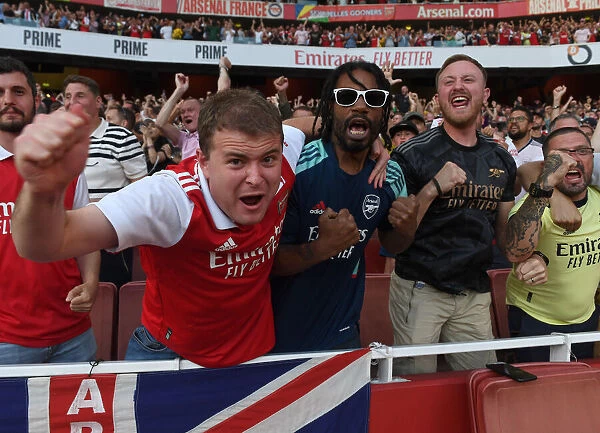 Arsenal Fans Euphoria: Victory Celebration vs. Fulham (2022-23)