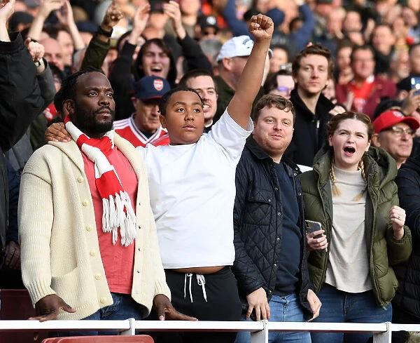 Arsenal Fans Euphoric Goal Celebration: Premier League Victory Over Watford at Emirates Stadium (2021-22)