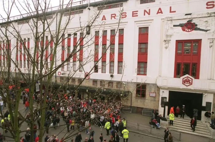 Framed Print : Arsenal Fans Gather Outside Highbury for Team Arrival vs West Bromwich Albion, FA Premiership (2006) Framed Print : Arsenal Fans Gather Outside Highbury for Team Arrival vs West Bromwich Albion, FA Premiership (2006)