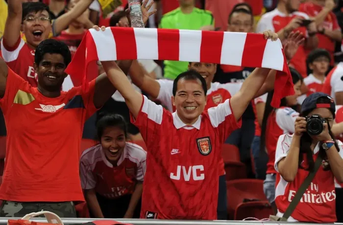 Framed Print : Arsenal Fans Gather in Singapore Ahead of Arsenal vs. Everton at 2015 Asia Trophy
