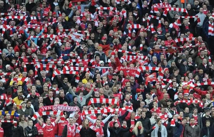 Framed Print : Arsenal Fans Mourn at Wembley: Arsenal 1:2 Birmingham City, Carling Cup Final