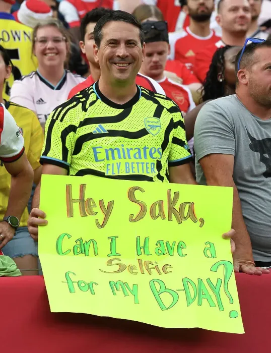 Framed Print : Arsenal Fans React After Pre-Season Clash Against Manchester United, East Rutherford 2023