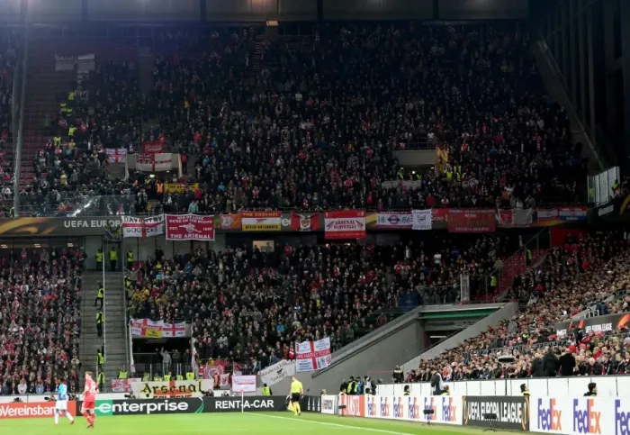Framed Print : Arsenal Fans Roar in RheinEnergieStadion: FC Koln vs Arsenal (UEFA Europa League 2017-18) Framed Print : Arsenal Fans Roar in RheinEnergieStadion: FC Koln vs Arsenal (UEFA Europa League 2017-18)