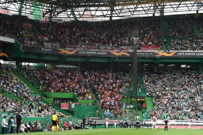 Framed Print : Arsenal Fans Roar in Support at Sporting Lisbon Europa League Match, 2018-19 Framed Print : Arsenal Fans Roar in Support at Sporting Lisbon Europa League Match, 2018-19