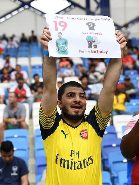 Arsenal Fans Unite Before Al-Nasr Match, 2019 - Dubai