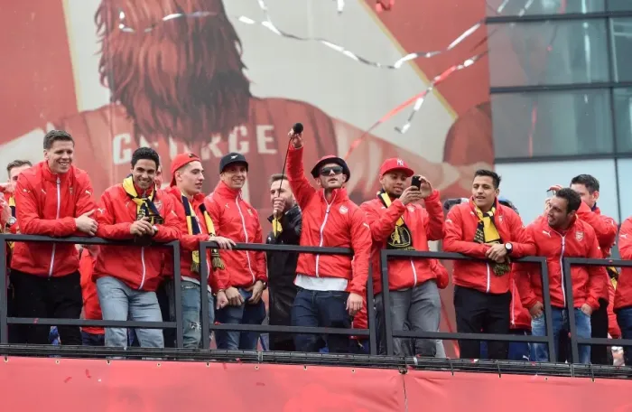 Framed Print : Arsenal FC: 2014-15 FA Cup Victory Parade - Celebrating Our Glory Framed Print : Arsenal FC: 2014-15 FA Cup Victory Parade - Celebrating Our Glory