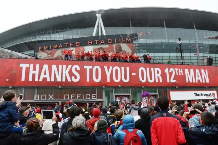 Framed Print : Arsenal FC: 2014-15 FA Cup Victory Parade - Celebrating the Triumph Framed Print : Arsenal FC: 2014-15 FA Cup Victory Parade - Celebrating the Triumph
