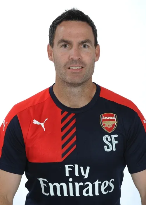 Framed Print : Arsenal FC: 2015-16 Pre-Season Training with Fitness Coach Shad Forsythe