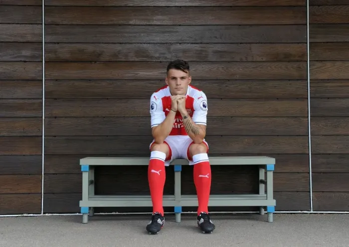 Framed Print : Arsenal FC 2016-17: Granit Xhaka's First Team Photocall Framed Print : Arsenal FC 2016-17: Granit Xhaka's First Team Photocall