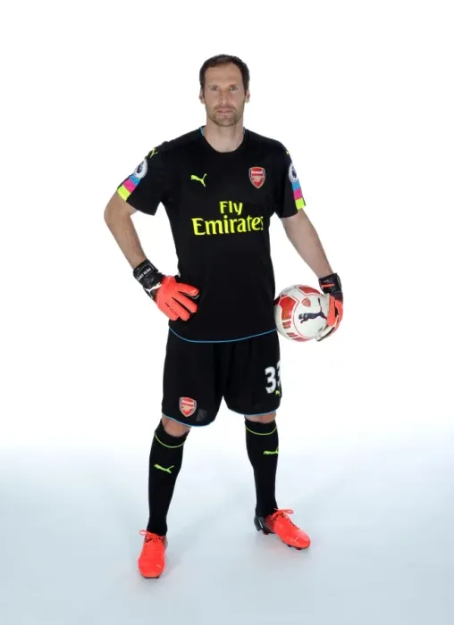 Framed Print : Arsenal FC 2016-17: Petr Cech's Portrait Framed Print : Arsenal FC 2016-17: Petr Cech's Portrait