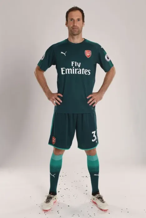 Framed Print : Arsenal FC 2017-18 Team: Petr Cech at Team Photocall Framed Print : Arsenal FC 2017-18 Team: Petr Cech at Team Photocall