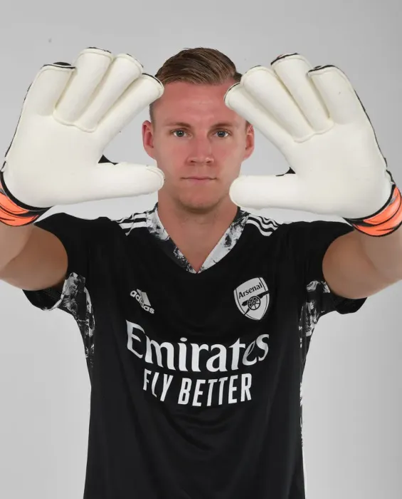 Framed Print : Arsenal FC 2020-21: Bernd Leno in Training Focus Framed Print : Arsenal FC 2020-21: Bernd Leno in Training Focus