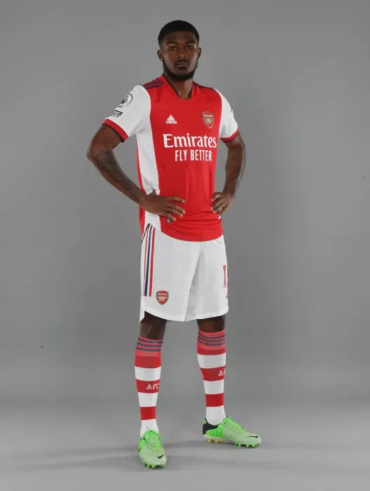 Framed Print : Arsenal FC: 2021-22 Season Kick-Off Training - Ainsley Maitland-Niles