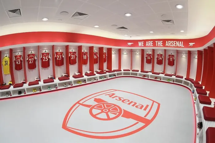 Framed Print : Arsenal FC: The Calm Before the Storm - Arsenal v Newcastle United, Premier League (2022-2023)